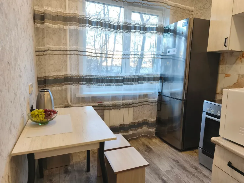 Трехкомнатная квартира вблизи Сквера Энтузиастов