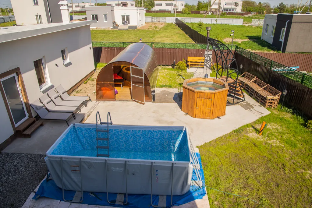 Философский дом с баней