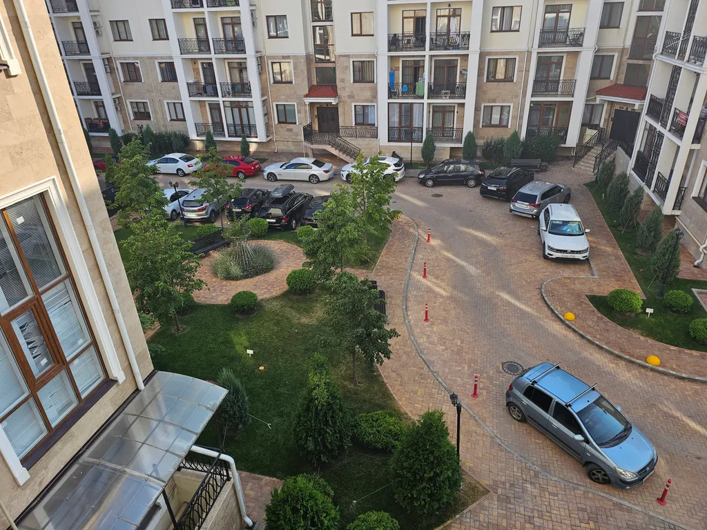 Дизайнерская квартира в элитном комплексе Изумрудный Город