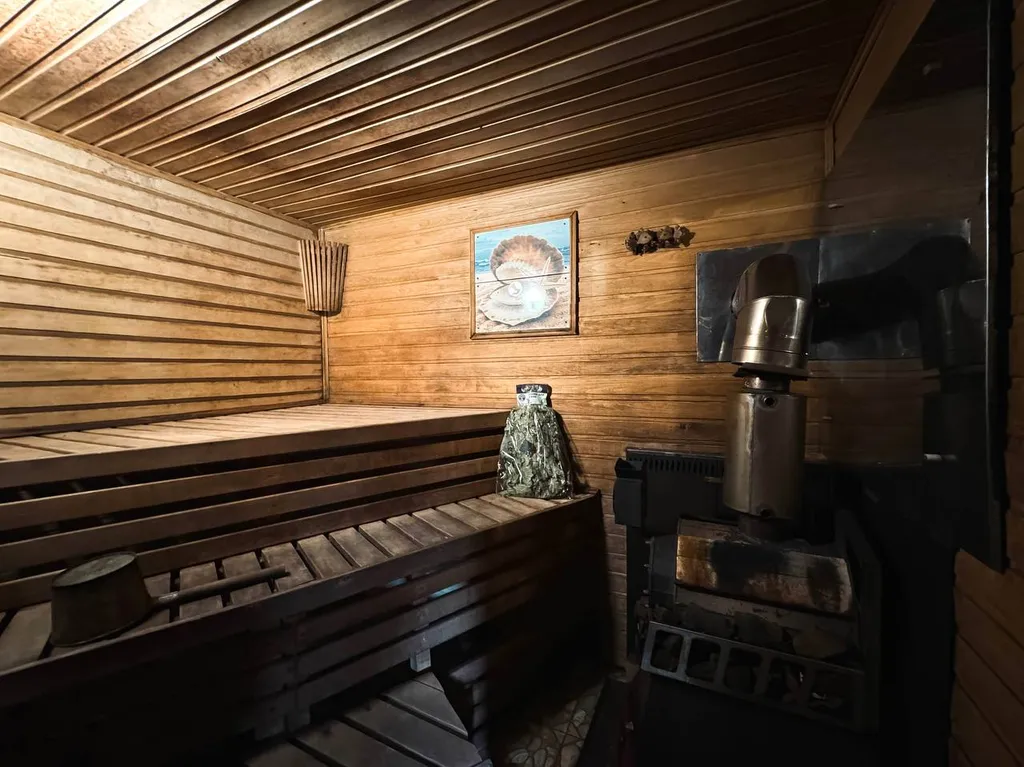 Коттедж у реки с баней