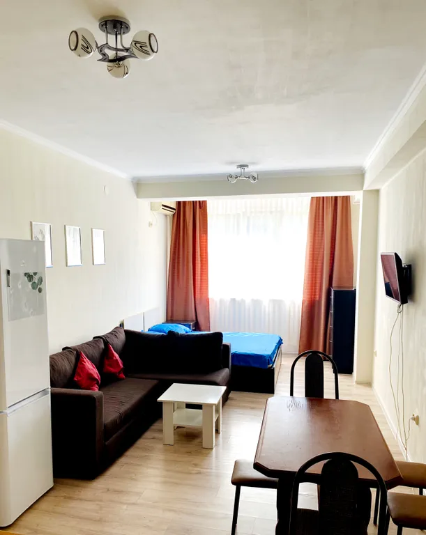 Квартира Уютная квартира в Центральном районе Сочи на первой линии от моря — Сочи