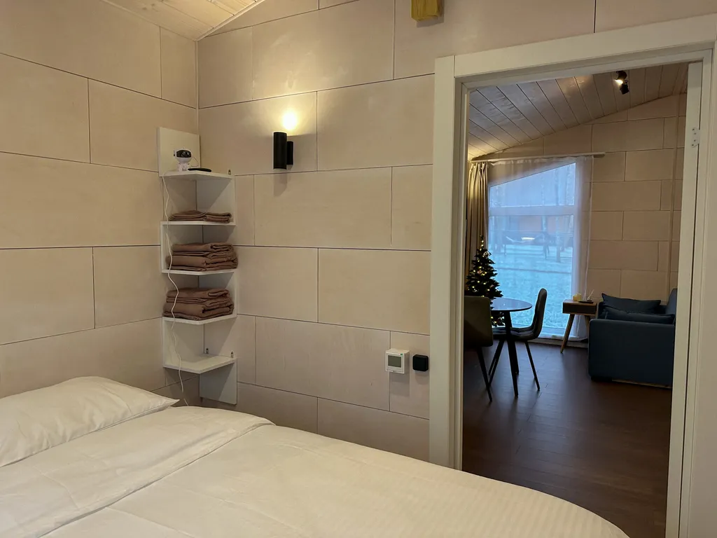 Уютный дом нa бeрегу лесногo озeра 2