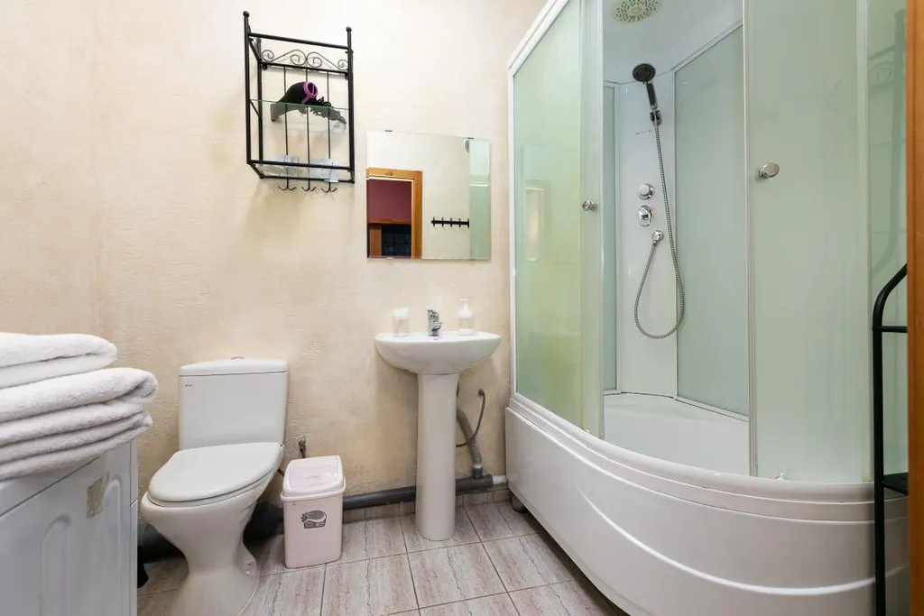 Квартира Квартира Евродвушка рядом с ТЦ Мегаполис и Южным Автовокзалом — Екатеринбург