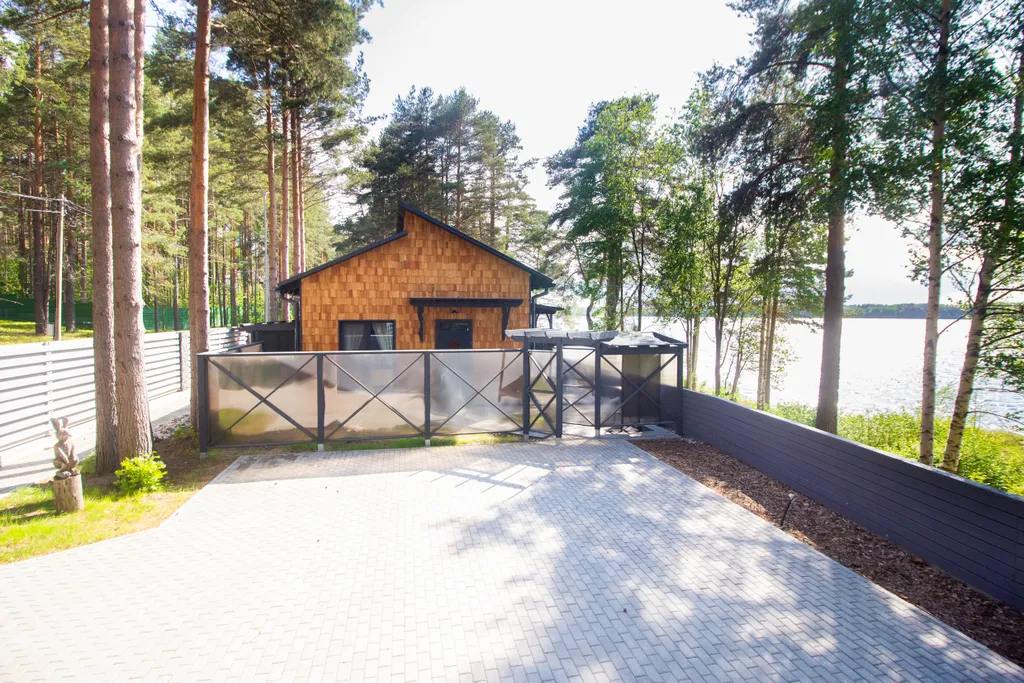 Таунхаус с видом на озеро