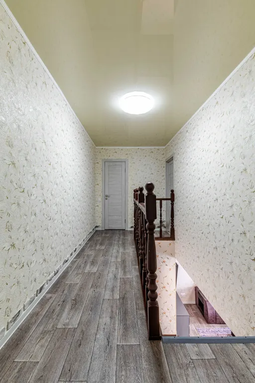 Уютная двухуровневая квартира с джакузи и аэрохоккем