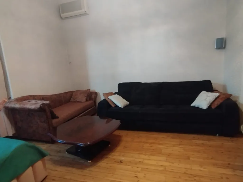 Квартира Шикарная меблированная комната в готическом замке в центре Москвы — Москва