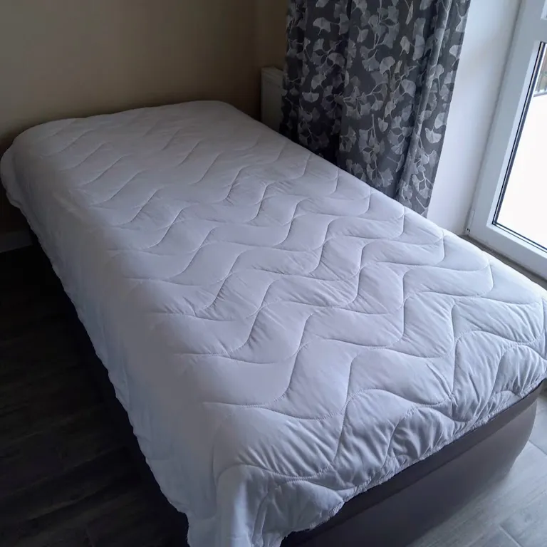 Новая квартира с солнечной террасой между морем и озером