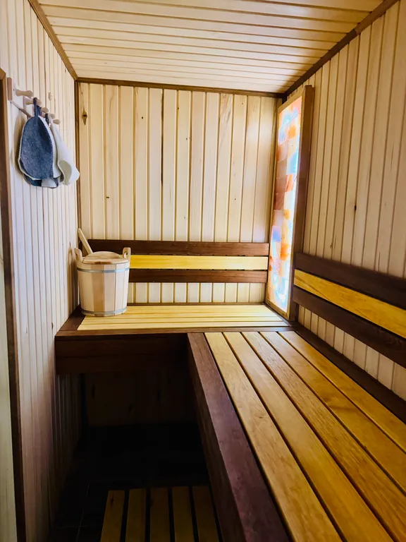 Уютный дом-студия, с сауной