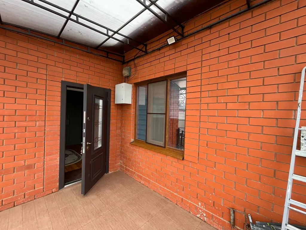 Коттедж Уютный домик со свежим ремонтом, с двориком в 10 минута ходьбы море — Махачкала