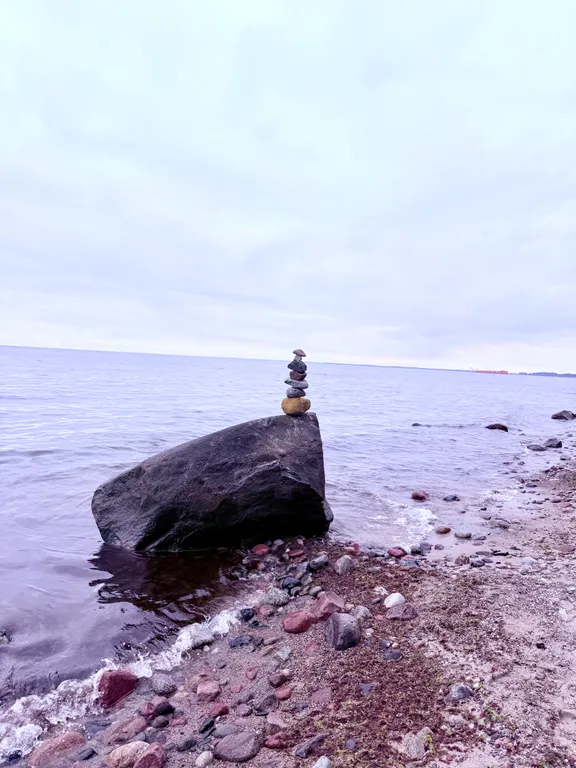 Дом с баней, караоке, PlayStation и Алисой на берегу моря