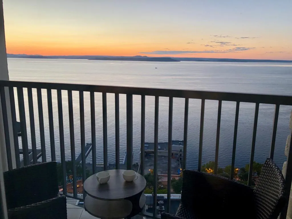 Роскошные апартаменты с видом на бухту Золотой Рог и Амурский залив