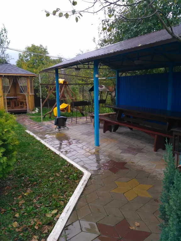 Отдельный номер на троих