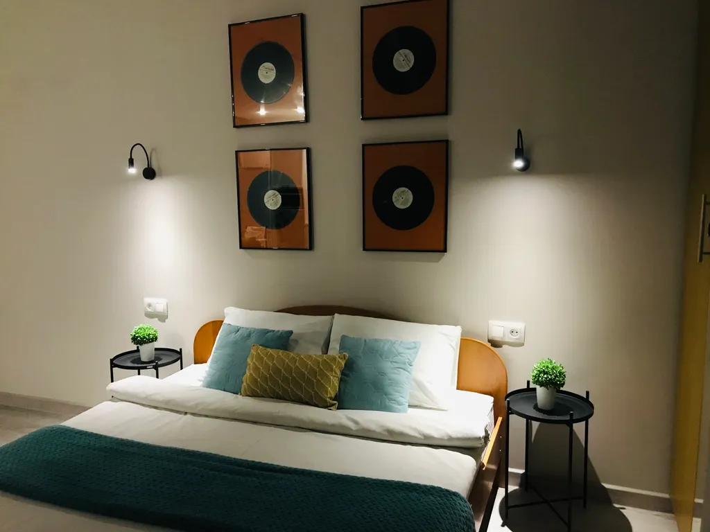 Апартаменты винил musik