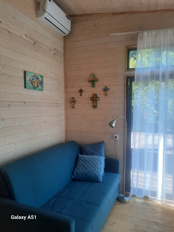 Коттедж с баней и тёплым джакузи