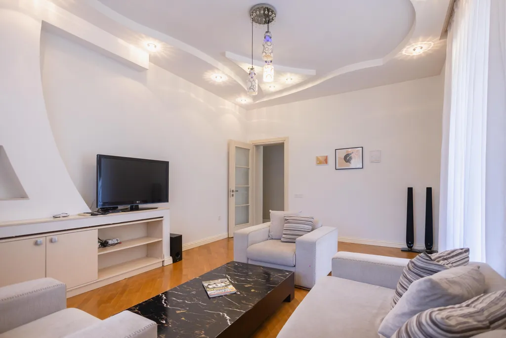 Комфортная квартира на торговой с двумя балконами