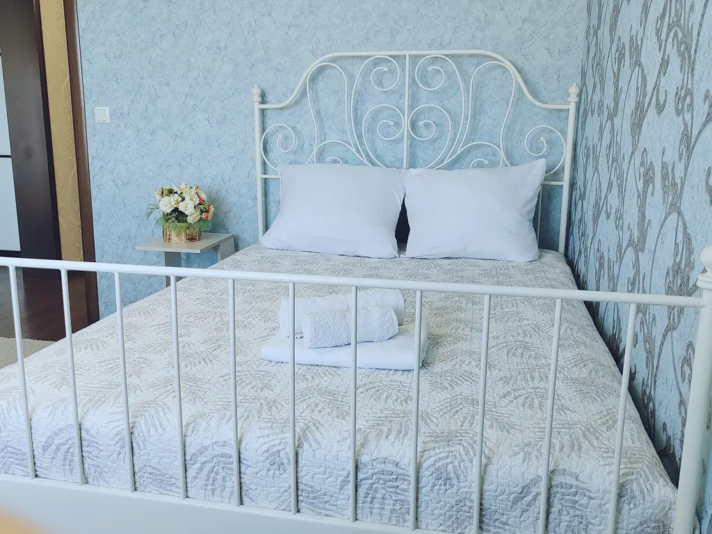 Комфортная квартира с хорошим ремонтом и мебелью — аренда посуточно в Крымск