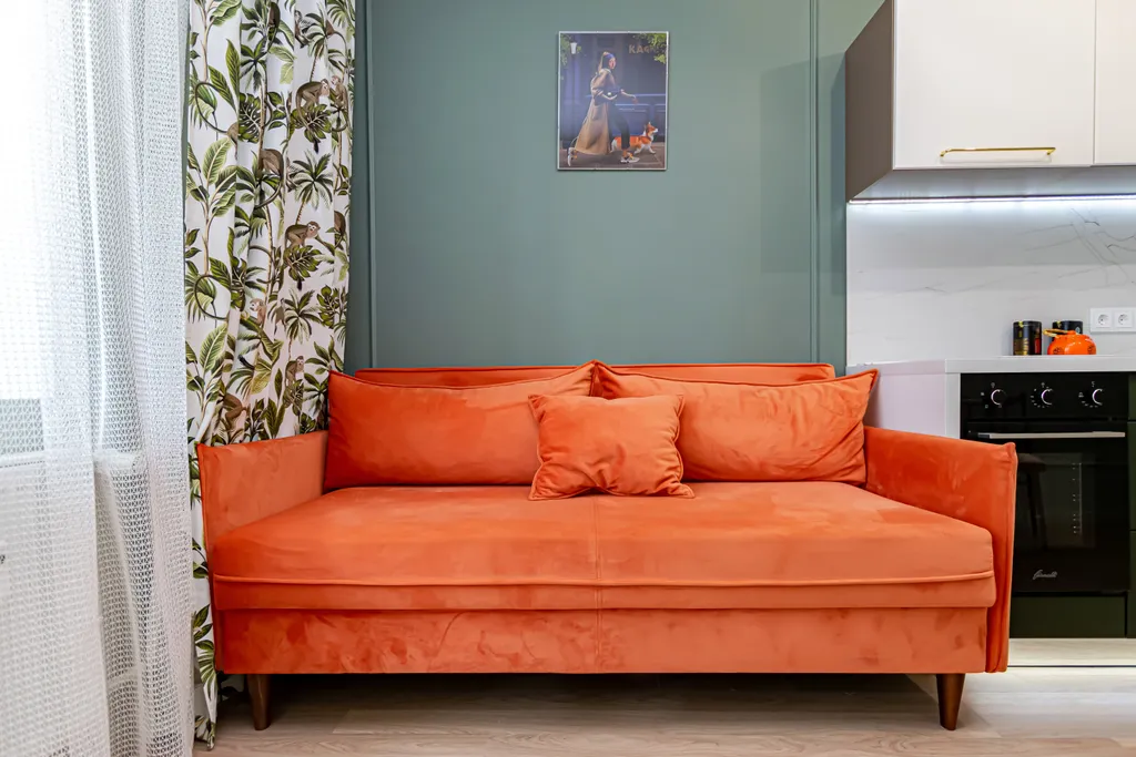 Яркая квартира на набережной