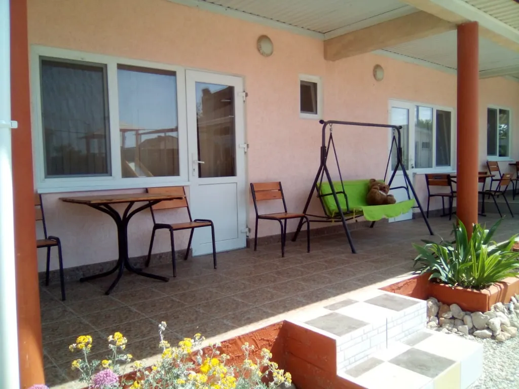 Двухкомнатный с удобствами, кондиционером, террасой