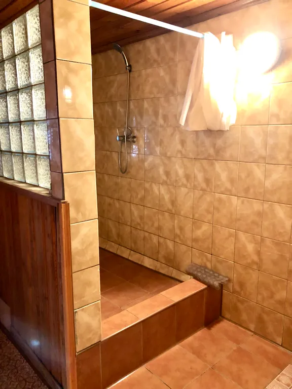 6-комнатный Дом