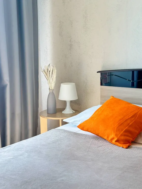 Стильная однокомнатная квартира рядом с Волгой