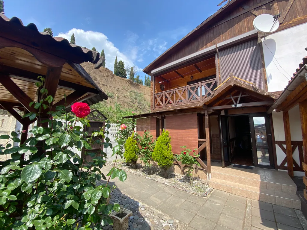 2-х местный домик с видом на горы