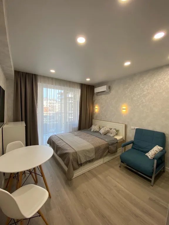 Солнечная квартира на первой береговой