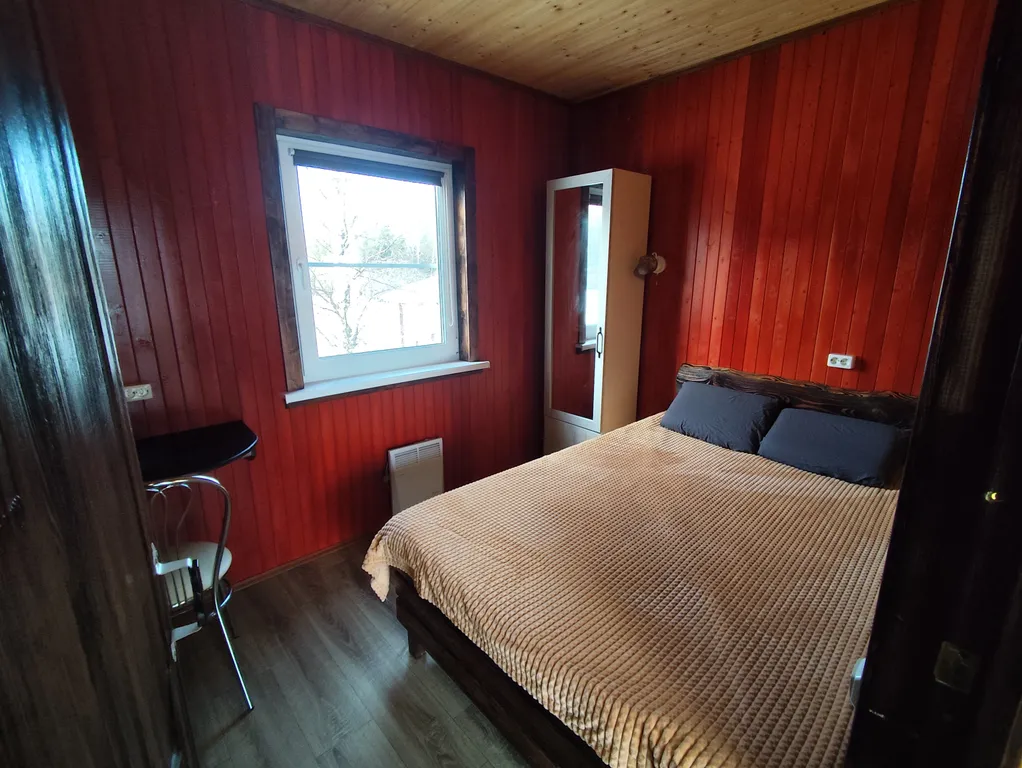 Дом на берегу озера