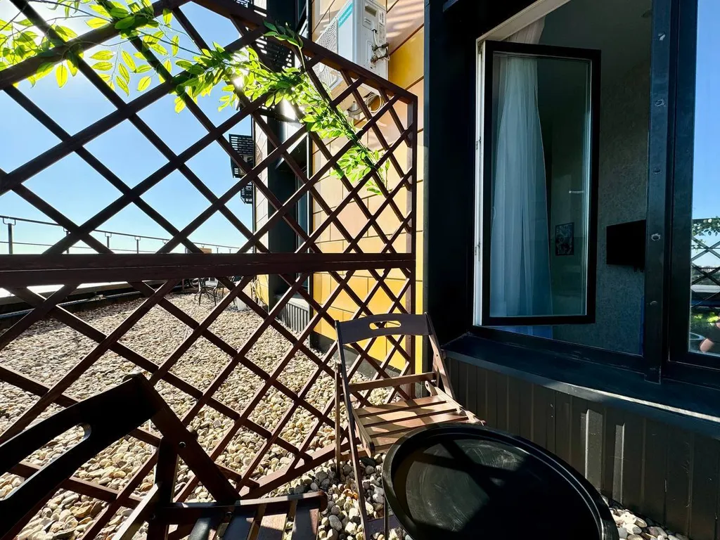 Стильная студия на двоих рядом с Термы Видное