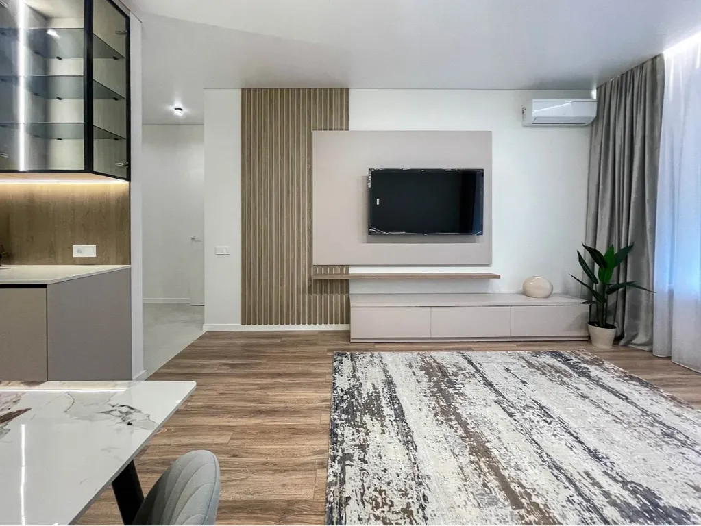 Vip в центре, новый дом, парковка, шлагбаум, окна двор, престижный р-н