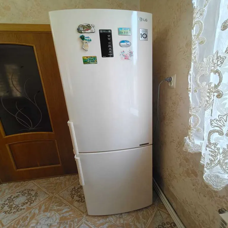 Честный дом неподалеку от моря