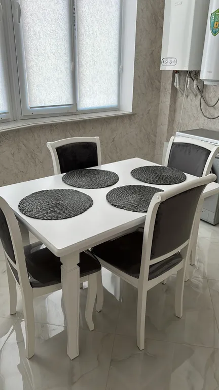 Новая квартира в новом доме недалеко от моря