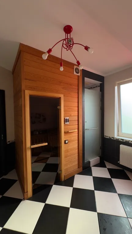 5-комнатный Дом