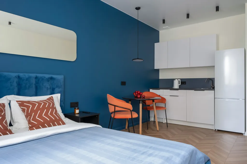 Квартира Квартира Стильная студия Тёмно-синяя в центре — Калининград