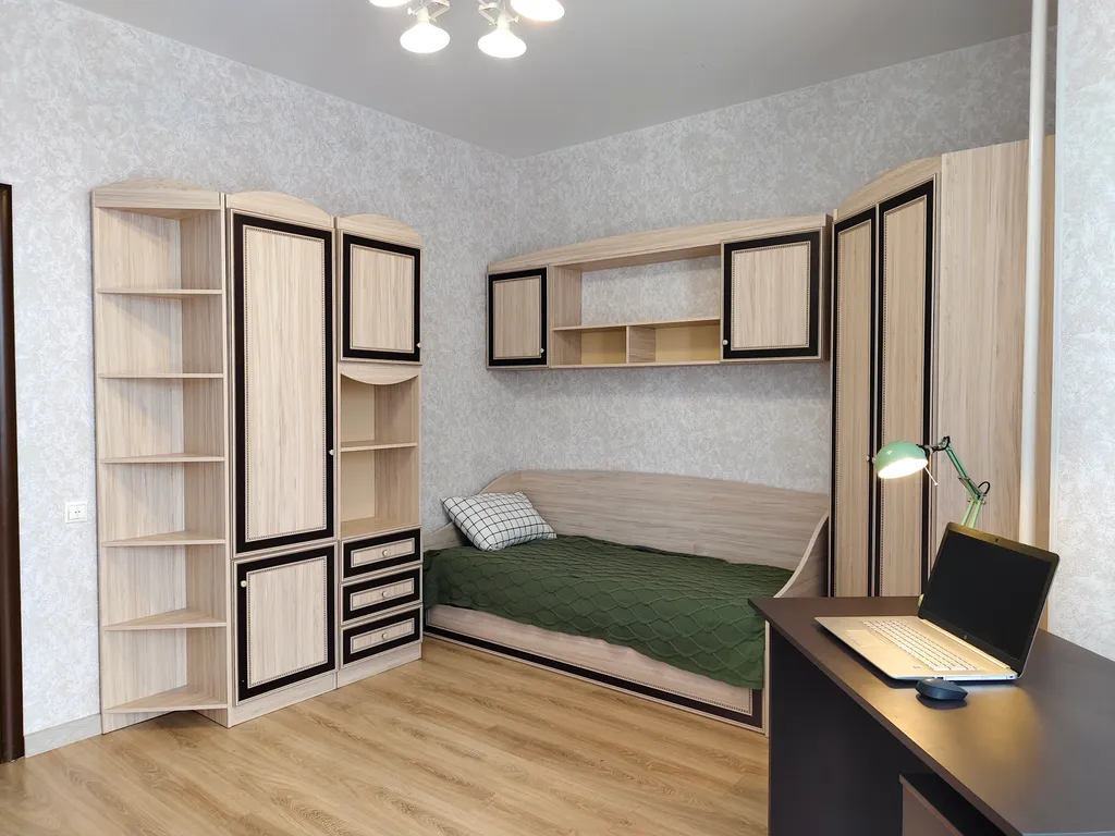 3-комнатная квартира с балконом у Дома Ученых