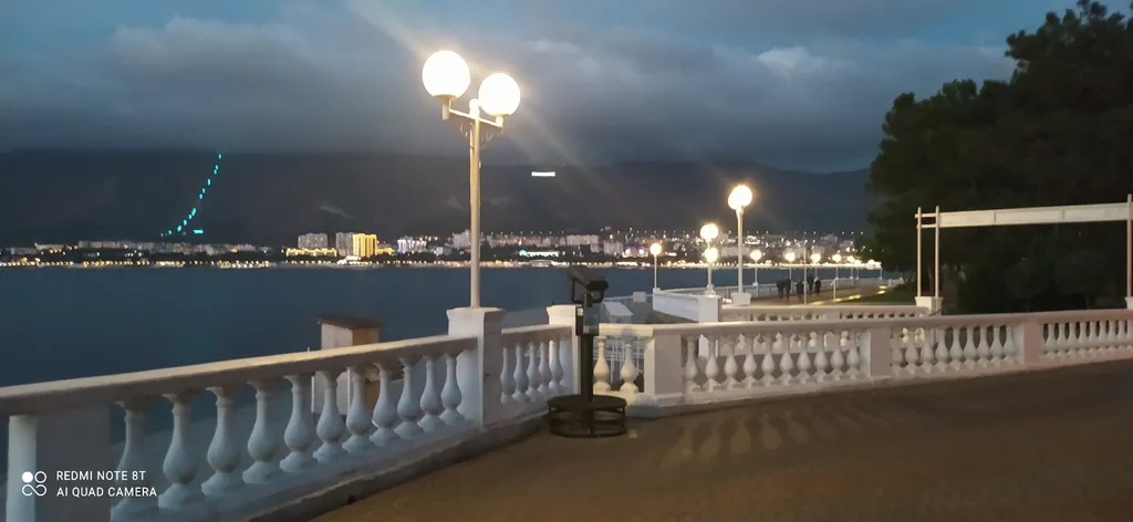 Квартира Квартира Апартамент с бассейном в 150 м от пляжа с видом на море — Геленджик