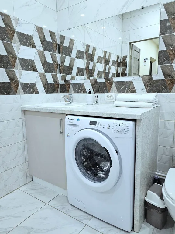 Best Guest House Апартаменты у ТРК Мармелад