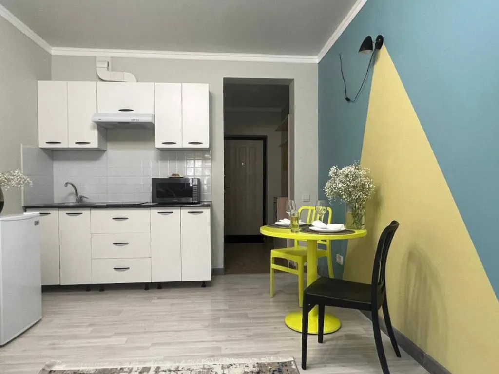 Яркая студия Молодежка в центре города