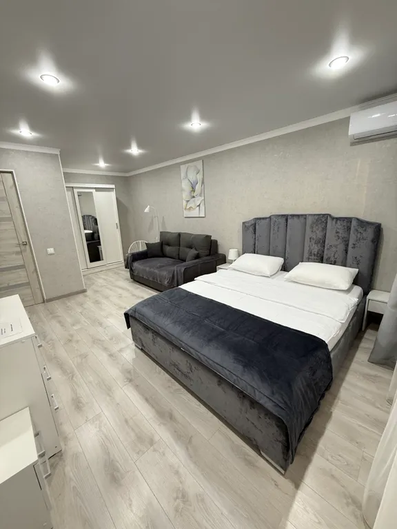 Уютная квартира в районе ж.д. вокзала 10 мин до аэропорта