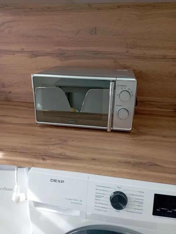 У набережной и пляжа Бриз