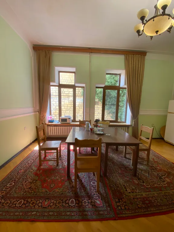 Дом напротив фонтана с потрясающим видом на крепость, фонтан и море