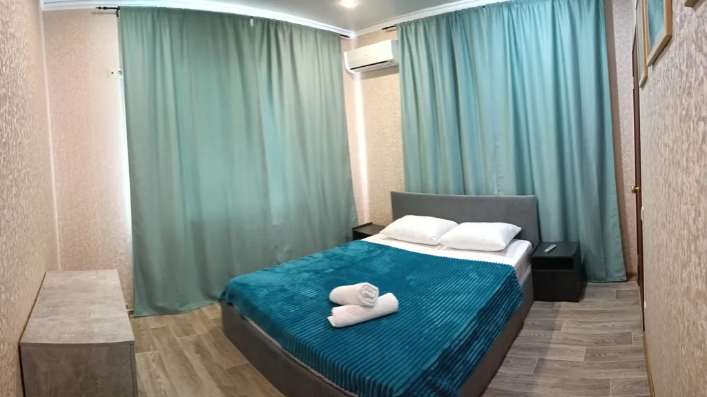 Дом - вилла - коттедж 5 спален
На территории бассейн