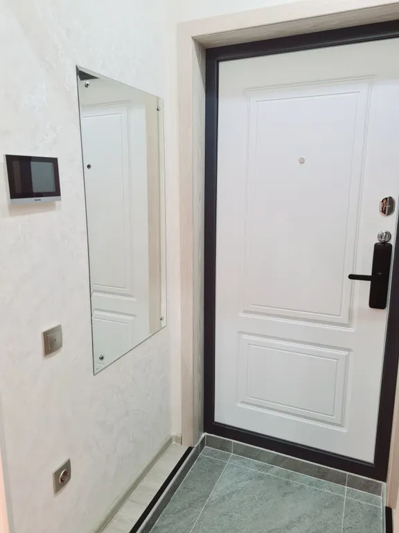 Уютная чистая и теплая студия с прекрасным видом из окна