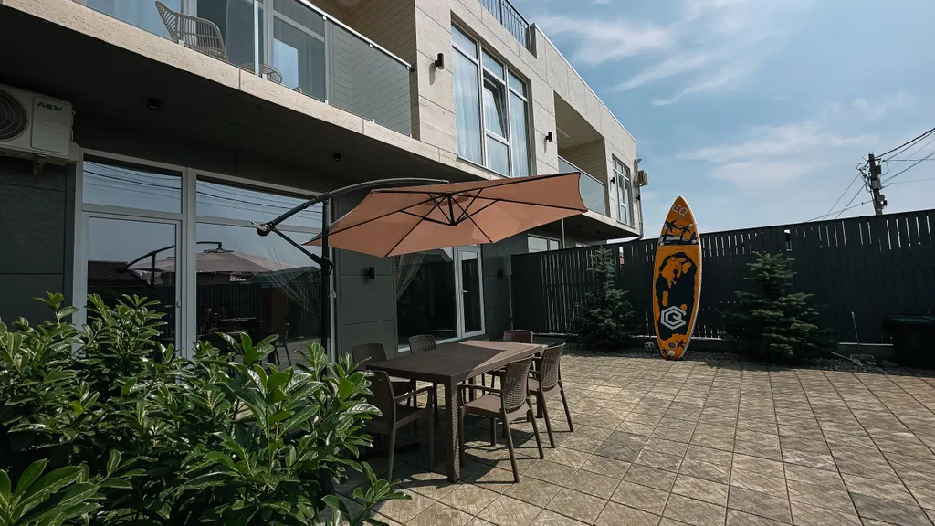 С видом на море