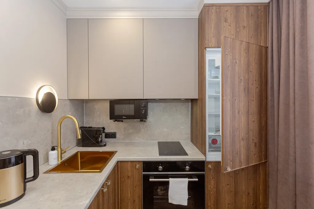 Комфорт-плюс с колонкой Алисой в академгородке