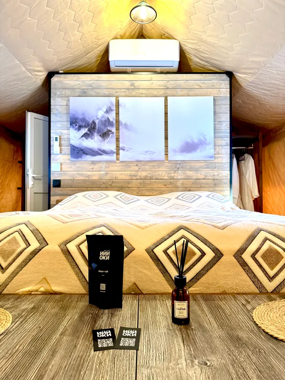 Домик-шатер