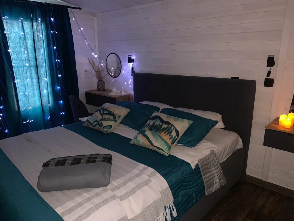 Семейная дача с сауной и камином