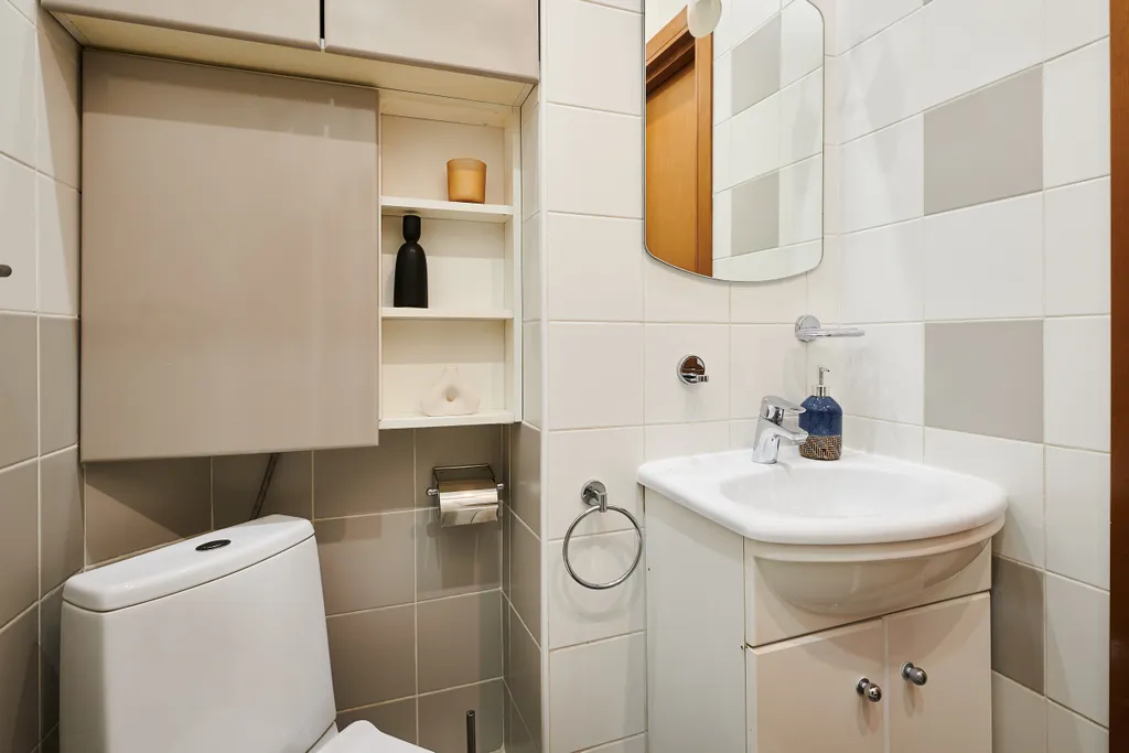 Квартира Квартира Модная трешка на патриарших с двумя санузлами — Москва