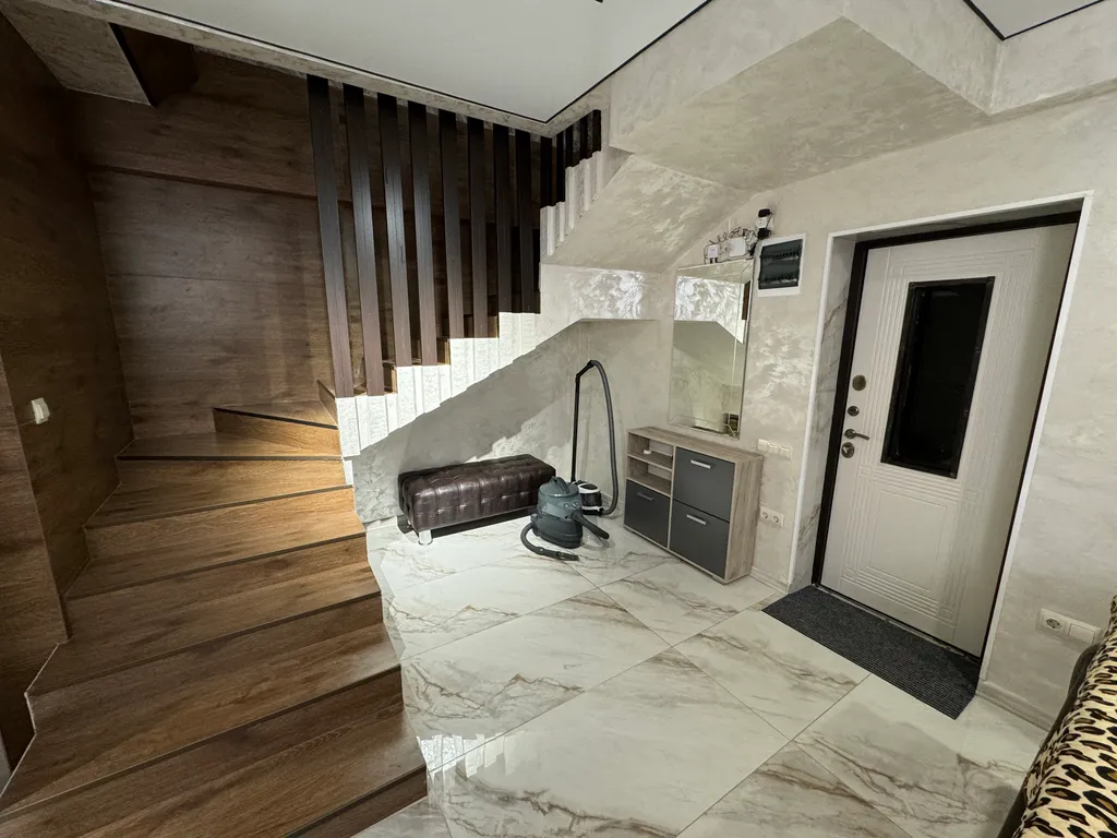 Уютный таунхаус с бассейном