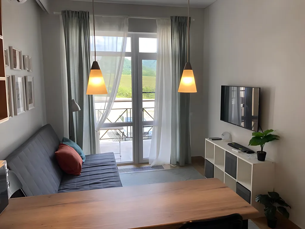 Квартира Апартаменты в 200 метрах от моря и памятника природы Скала Парус — Прасковеевка