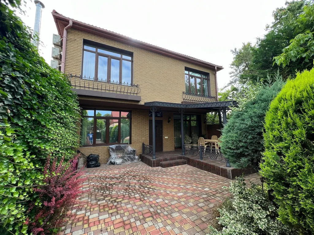 Коттедж Четырёхкомнатный дом класса люкс в тихом центре — аренда посуточно в Евпатория